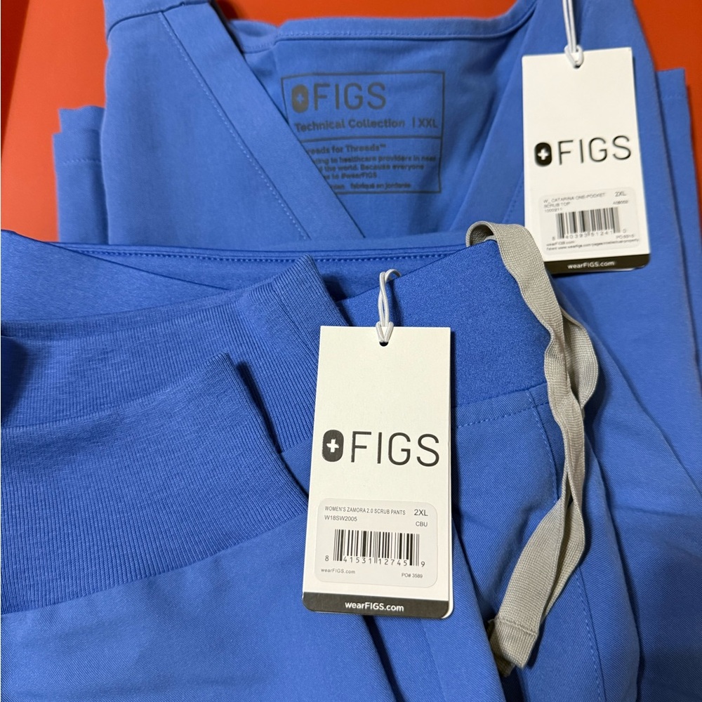 Figs Scrub Set NWT